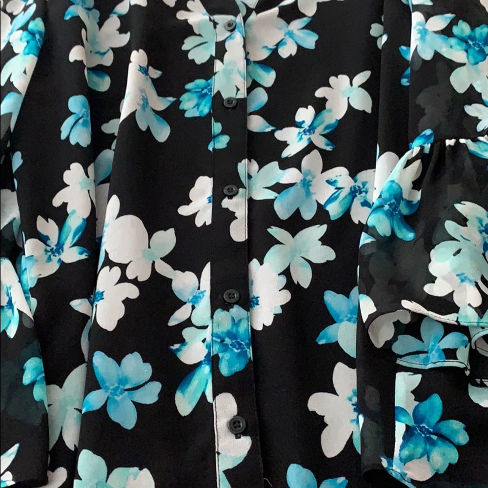 Blouse - Picture 2 of 3